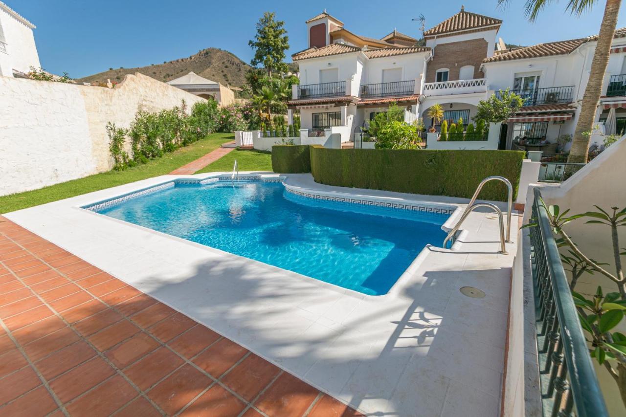 Cipreses House Nerja Villa Exterior photo