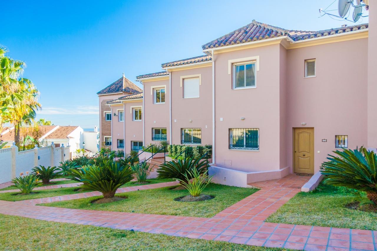 Cipreses House Nerja Villa Exterior photo