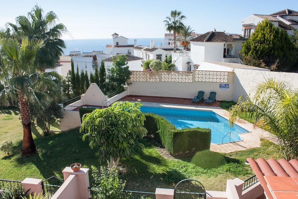 Cipreses House Nerja Villa Exterior photo